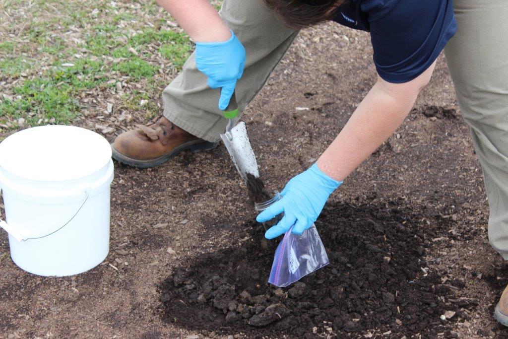 EnviroForensics Volunteers Put Muncie Minds at Ease About Lead