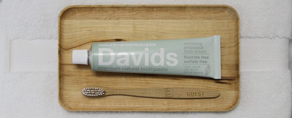Recyclable metal toothpaste tube